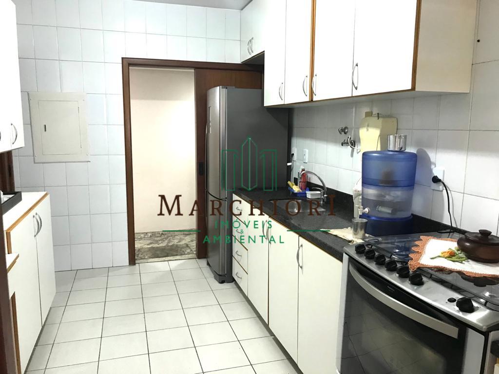 Apartamento à venda com 4 quartos, 180m² - Foto 12