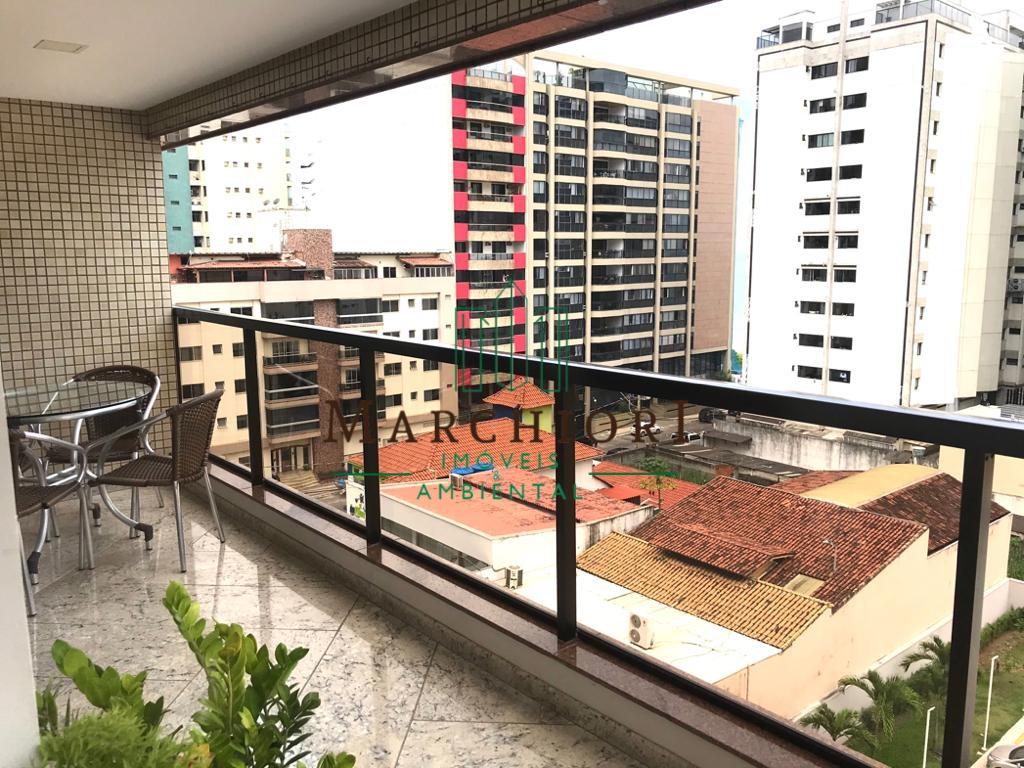 Apartamento à venda com 4 quartos, 180m² - Foto 1