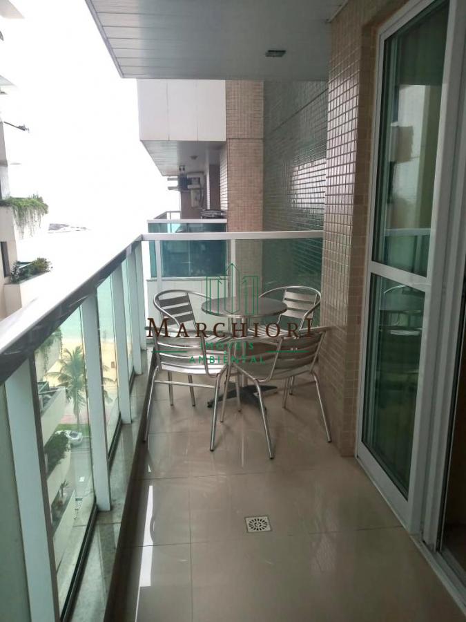 Apartamento à venda com 2 quartos, 70m² - Foto 1