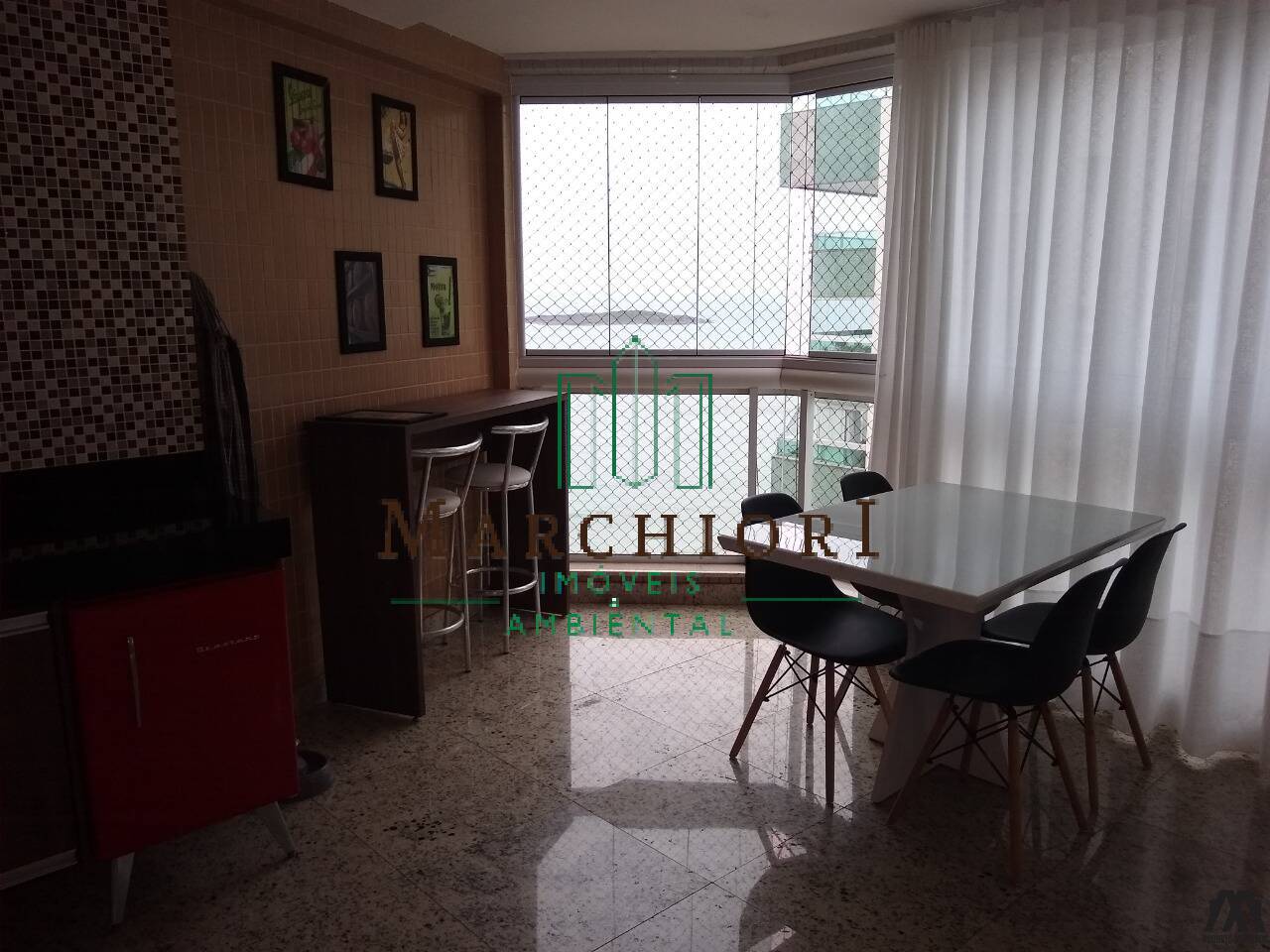 Apartamento à venda com 3 quartos, 155m² - Foto 2