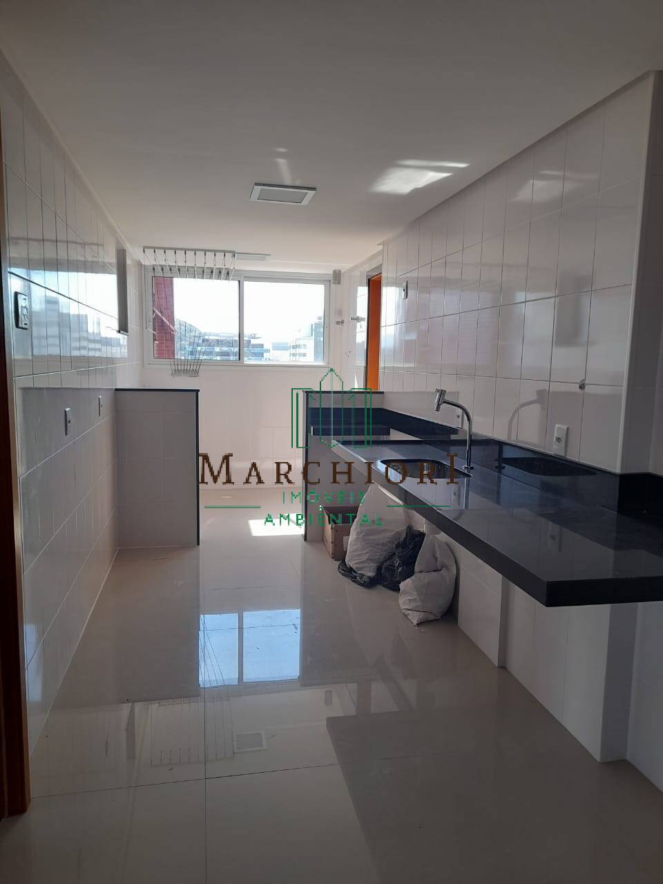 Apartamento à venda com 3 quartos, 125m² - Foto 13