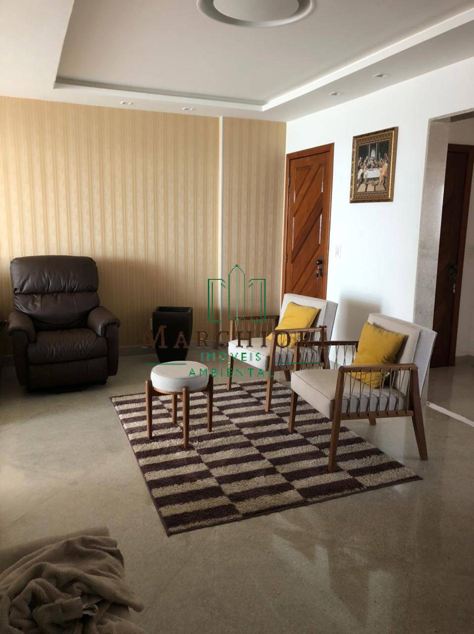 Apartamento à venda com 3 quartos, 210m² - Foto 2