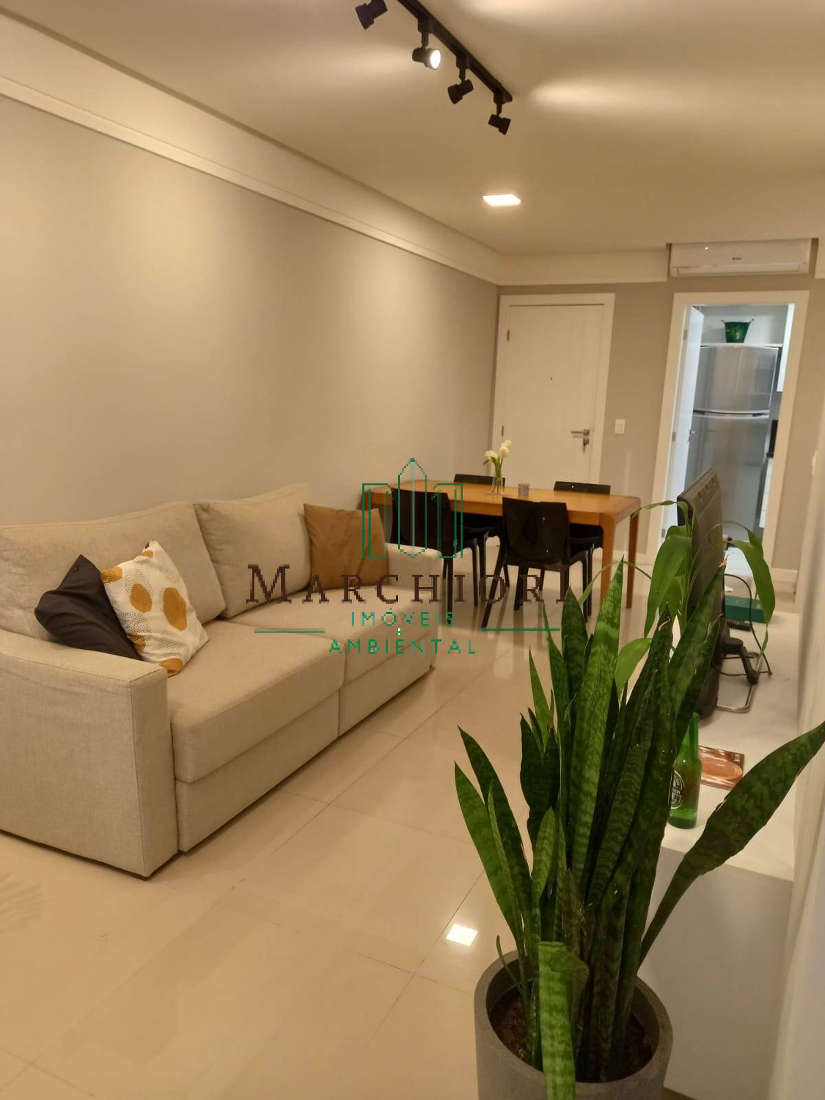 Apartamento à venda com 2 quartos, 90m² - Foto 1