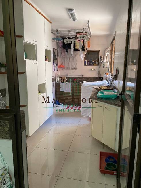 Apartamento à venda com 4 quartos, 275m² - Foto 4