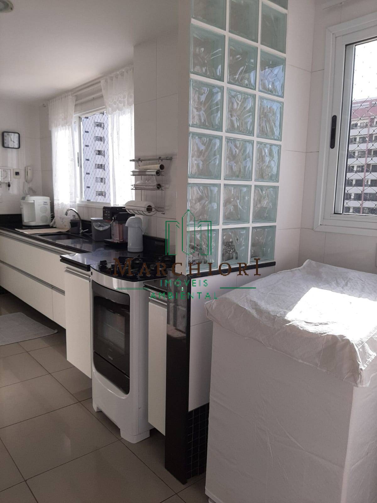 Apartamento à venda com 3 quartos, 130m² - Foto 17