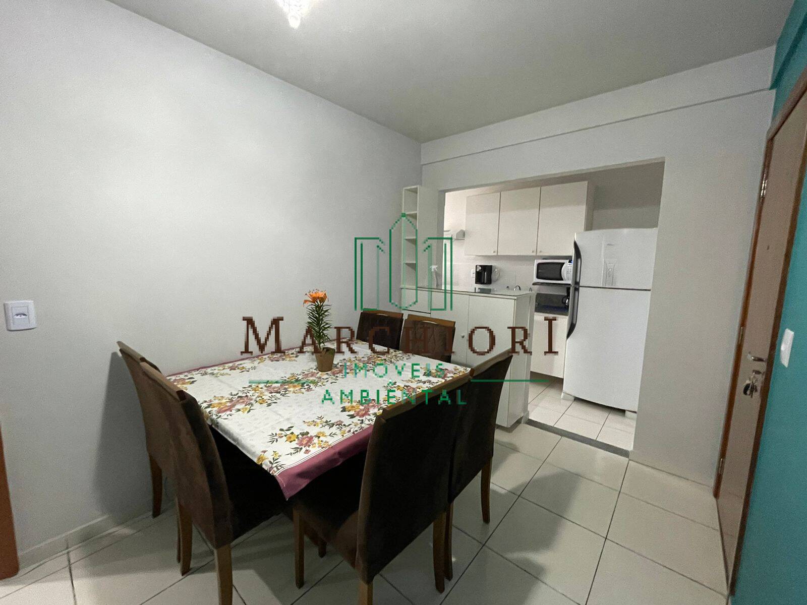 Apartamento à venda com 2 quartos, 70m² - Foto 5