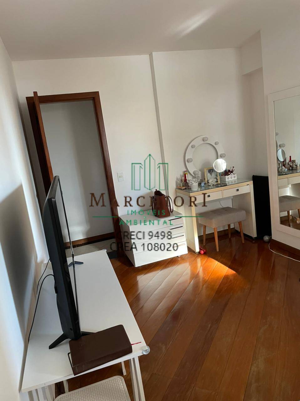 Apartamento à venda com 4 quartos, 217m² - Foto 14