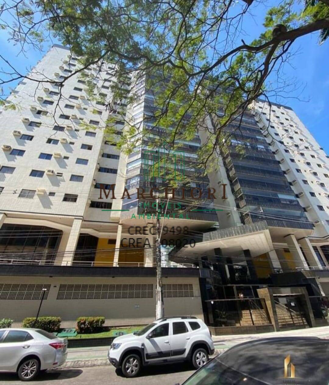 Apartamento à venda com 4 quartos, 180m² - Foto 2