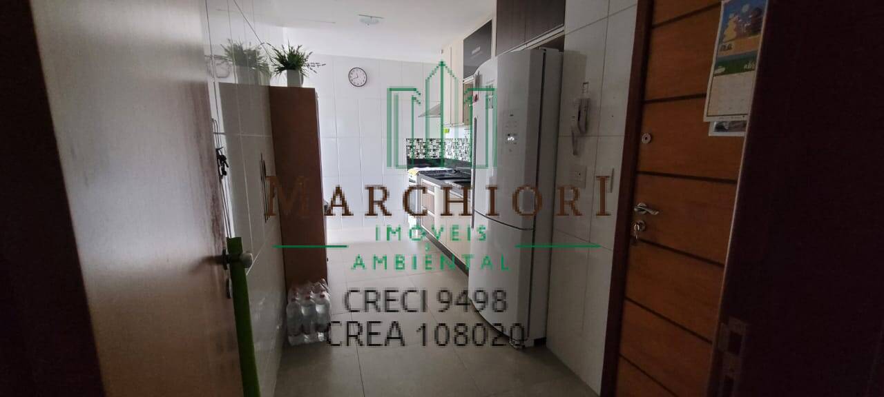 Apartamento à venda com 3 quartos, 183m² - Foto 4