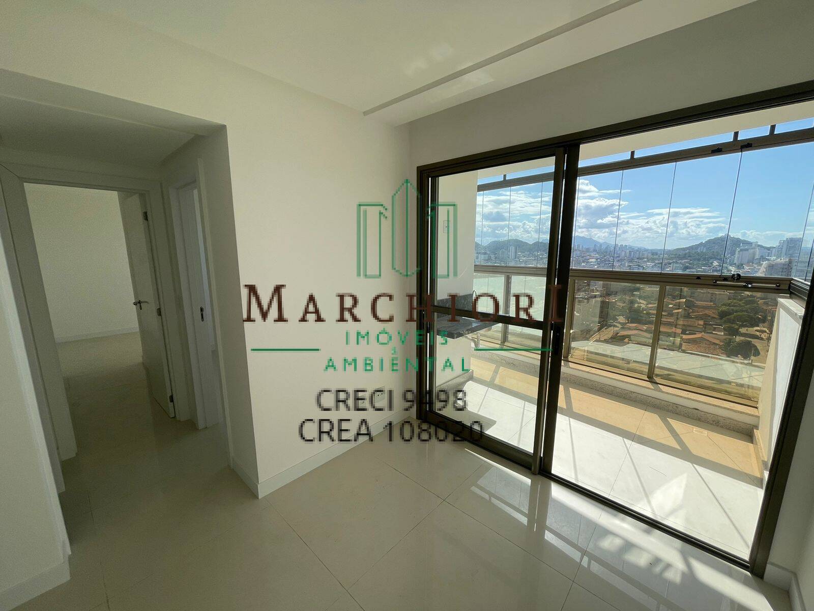 Apartamento à venda com 2 quartos, 70m² - Foto 2