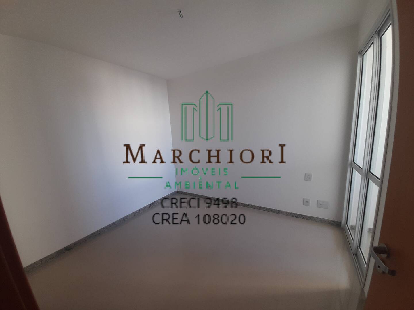 Apartamento à venda com 3 quartos, 75m² - Foto 4