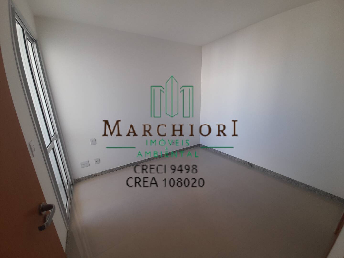 Apartamento à venda com 3 quartos, 75m² - Foto 4