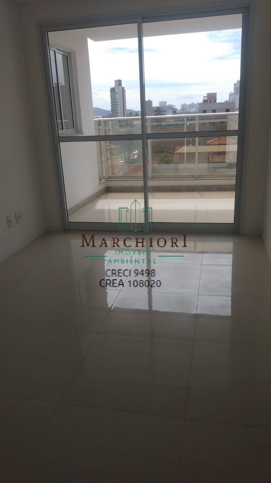 Apartamento à venda com 3 quartos, 80m² - Foto 2