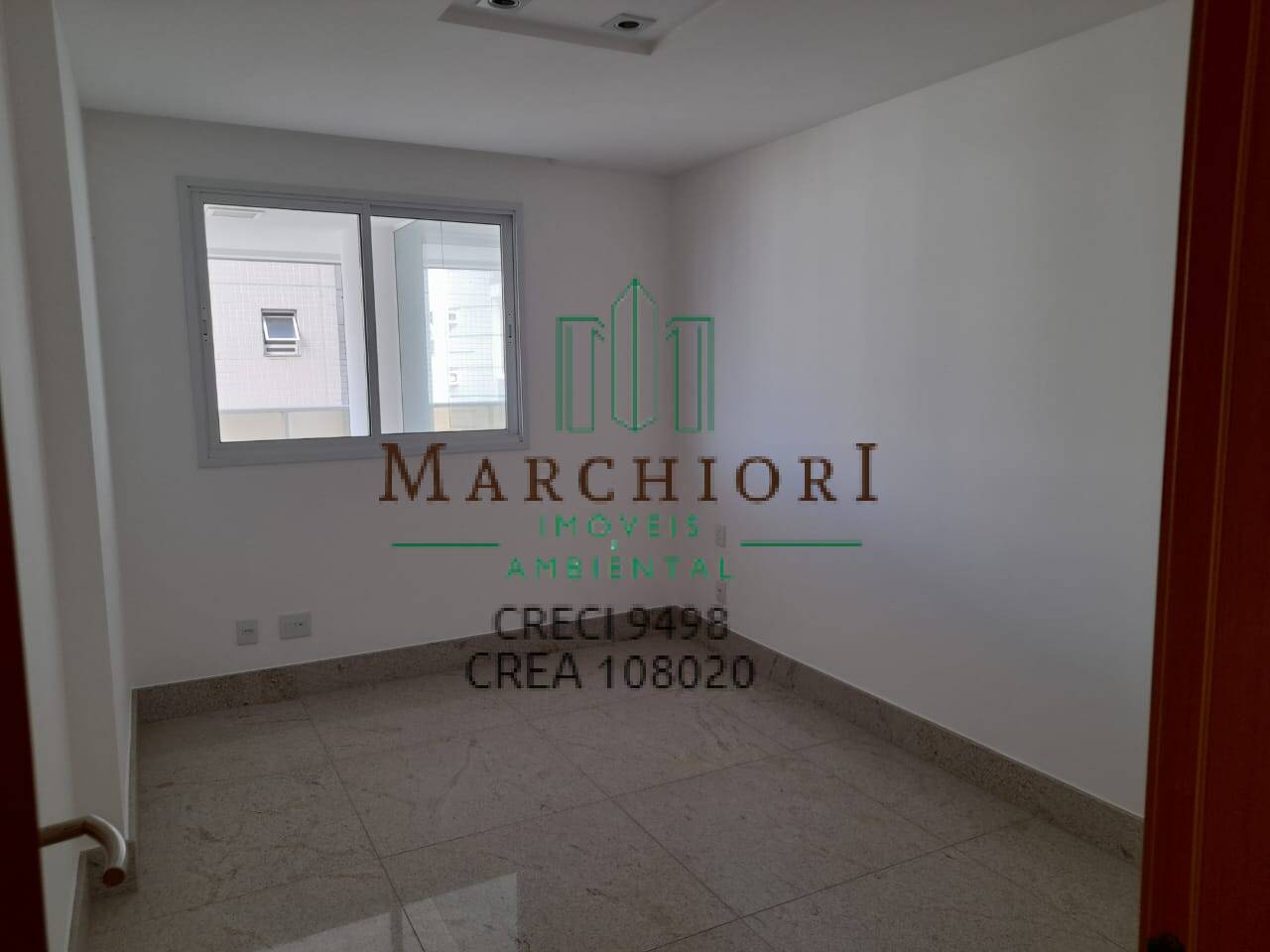 Apartamento à venda com 4 quartos, 145m² - Foto 4