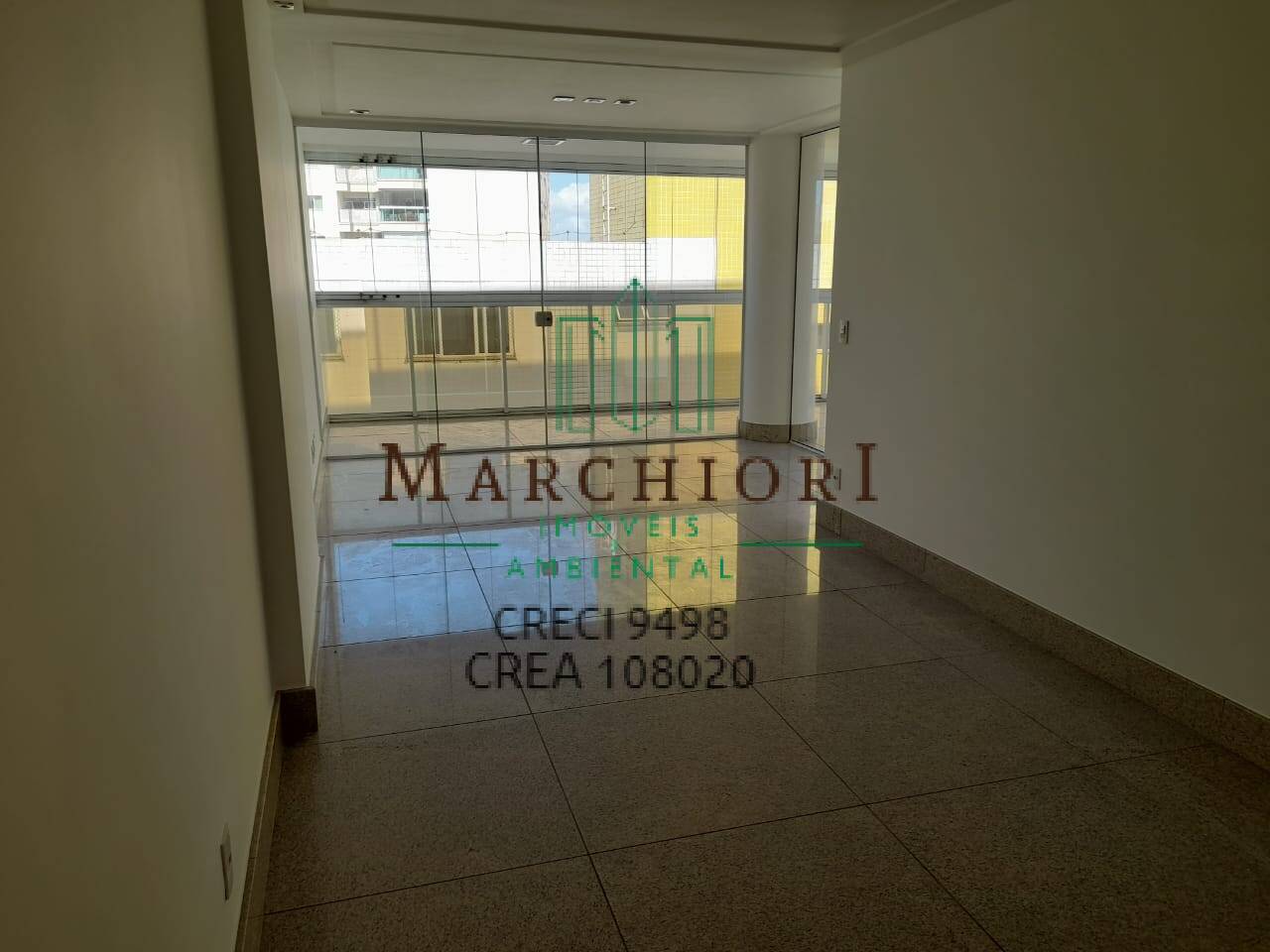 Apartamento à venda com 4 quartos, 145m² - Foto 2