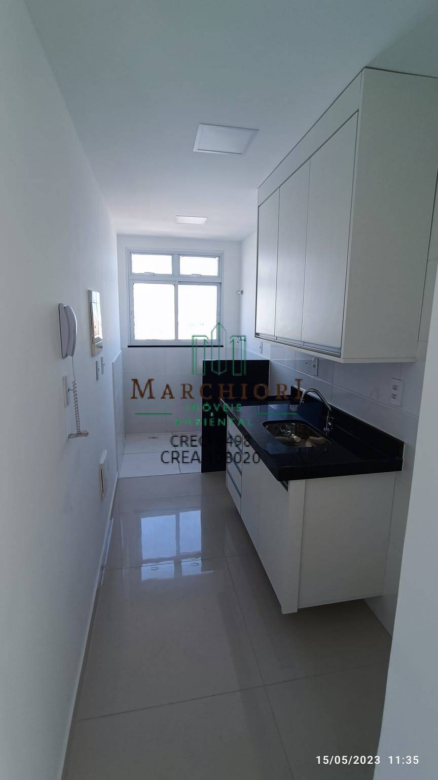 Apartamento à venda com 2 quartos, 65m² - Foto 3