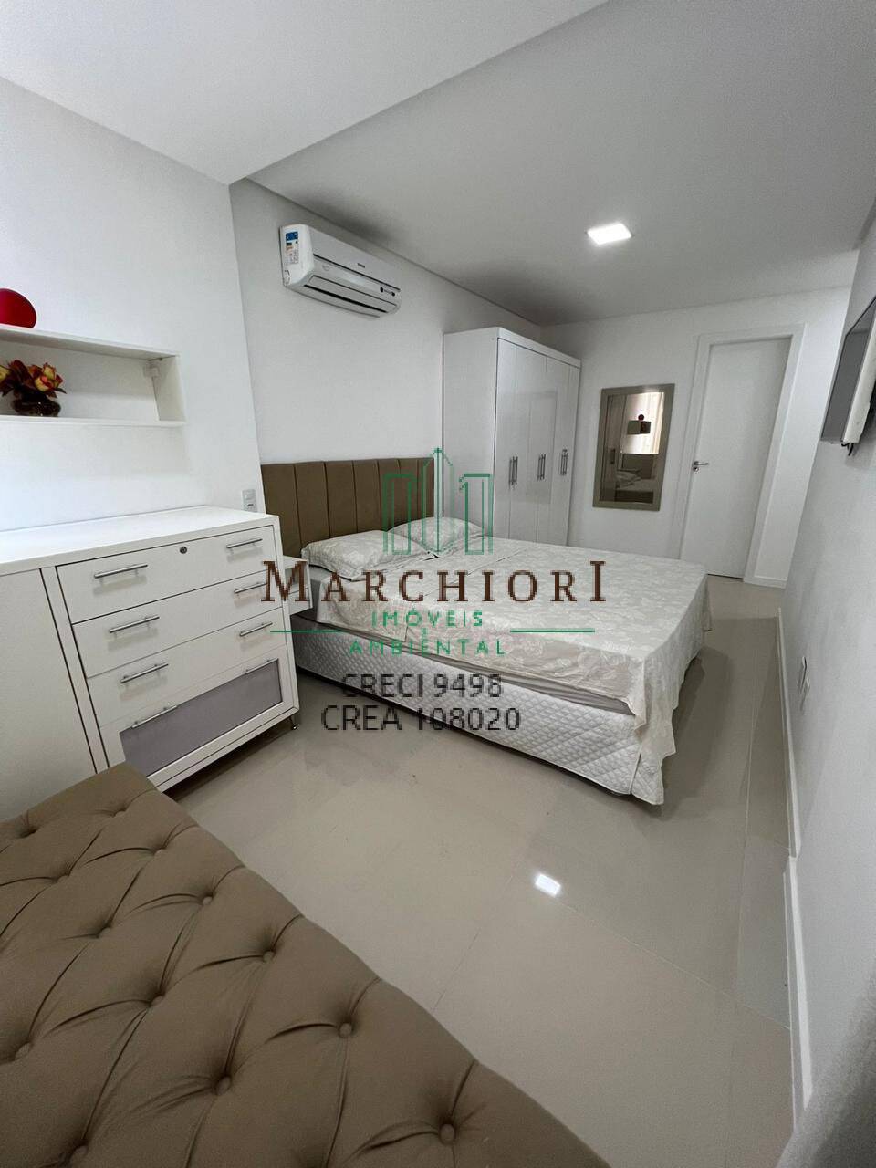 Apartamento à venda com 2 quartos, 75m² - Foto 11