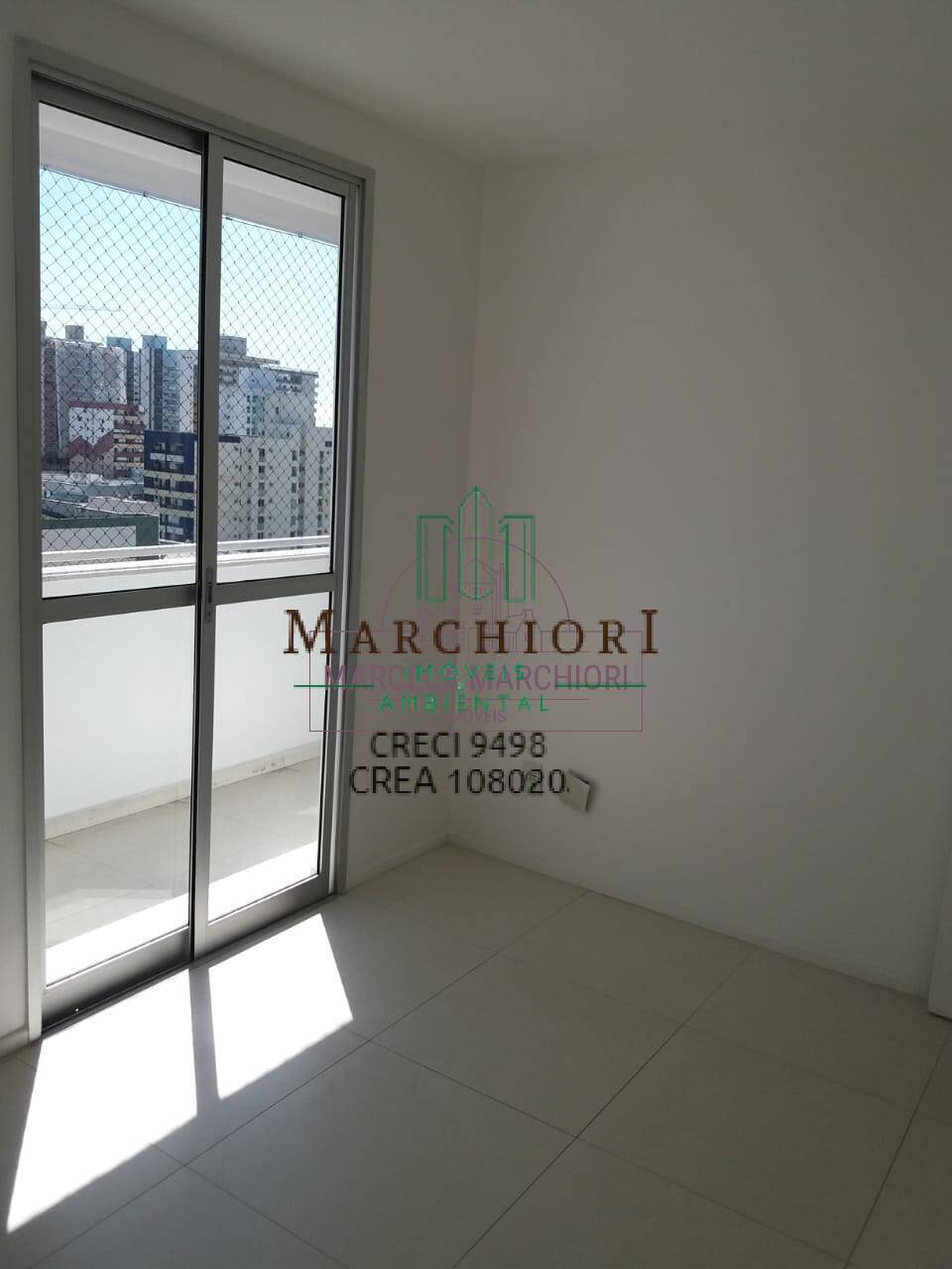 Apartamento à venda com 2 quartos, 70m² - Foto 4